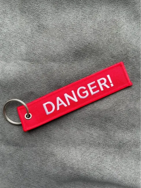 Тканевый брелок ремувка DANGER Опасность