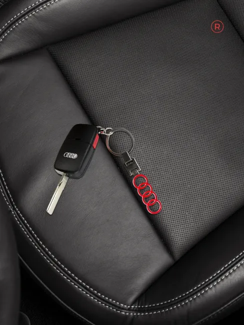Металлический брелок Audi Ауди