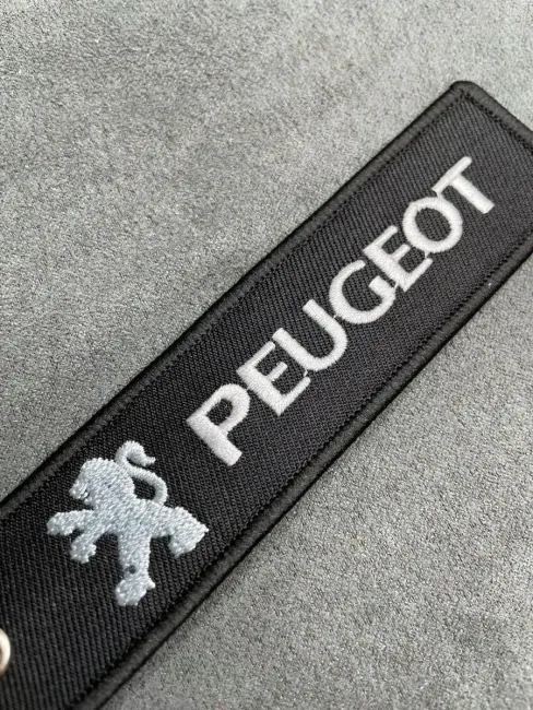 Тканевый брелок ремувка Peugeot Пежо