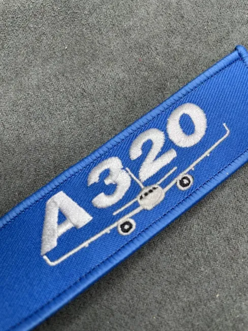 Двухсторонний тканевый брелок ремувка A320 Airbus
