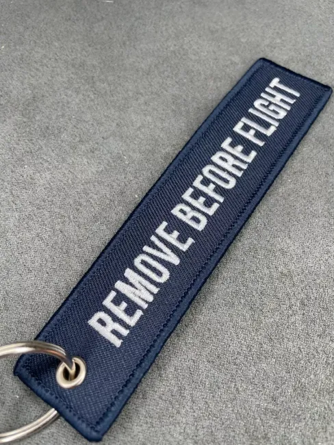 Тканевый брелок REMOVE BEFORE FLIGHT Изъять Перед полетом