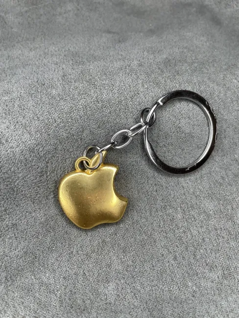 Металлический брелок Apple Яблоко