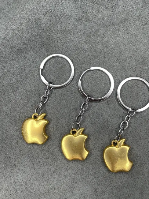 Металлический брелок Apple Яблоко