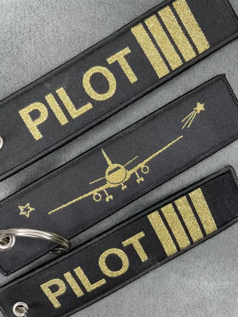 Двухсторонний тканевый брелок ремувка Pilot Пилот