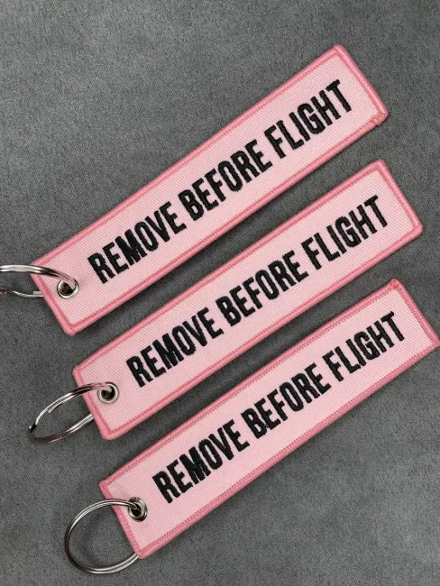 Тканевый брелок REMOVE BEFORE FLIGHT Изъять Перед полетом