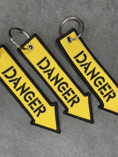 Тканевый брелок ремувка DANGER Опасность