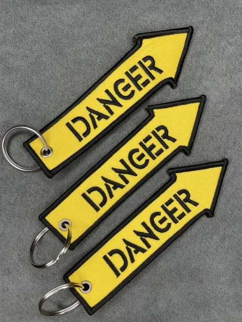 Тканевый брелок ремувка DANGER Опасность