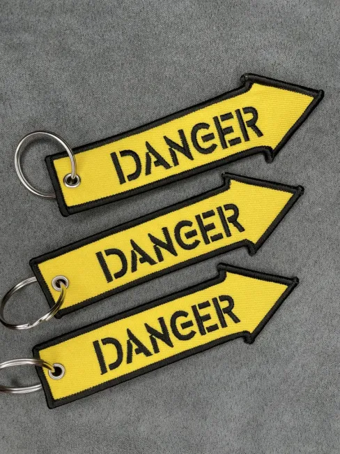 Тканевый брелок ремувка DANGER Опасность