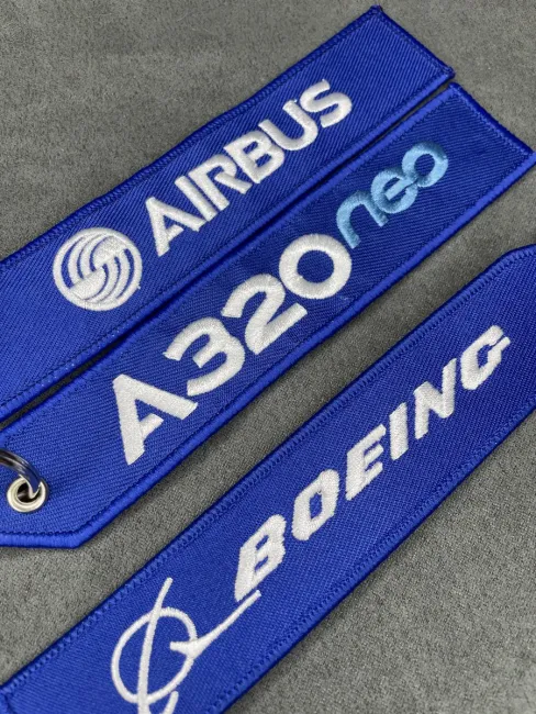 Набор из 2 брелков ремувок Boeing и Airbus