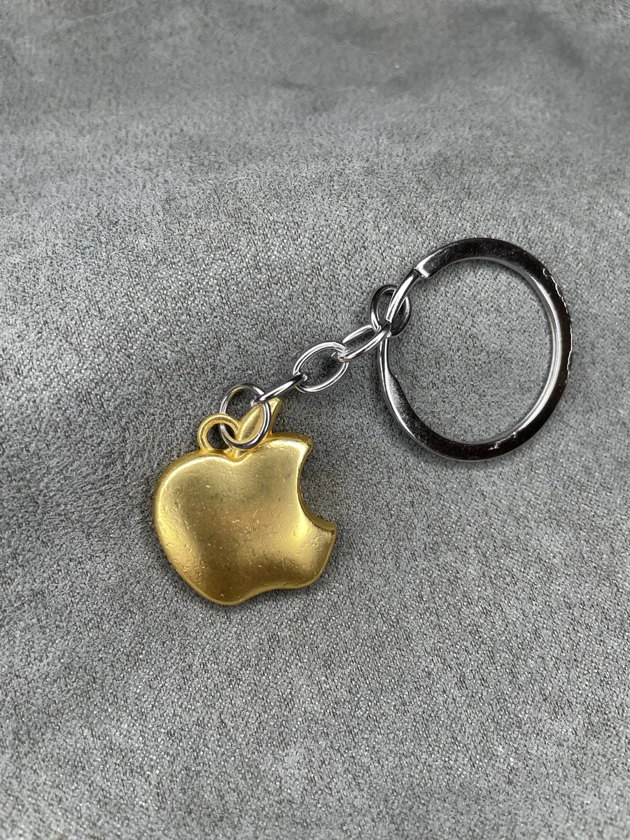 Металлический брелок Apple Яблоко