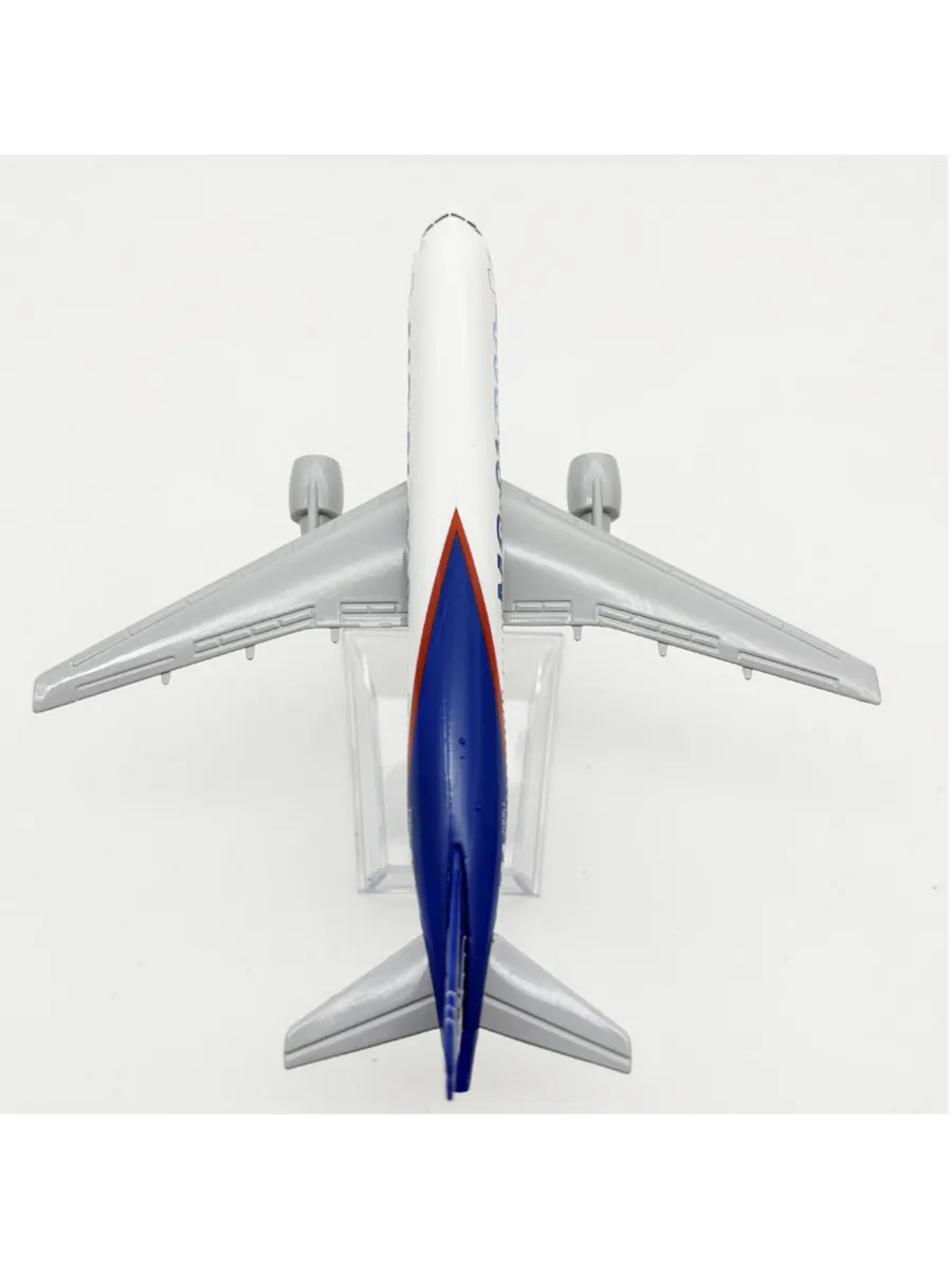 Металлическая модель самолета МС-21-300