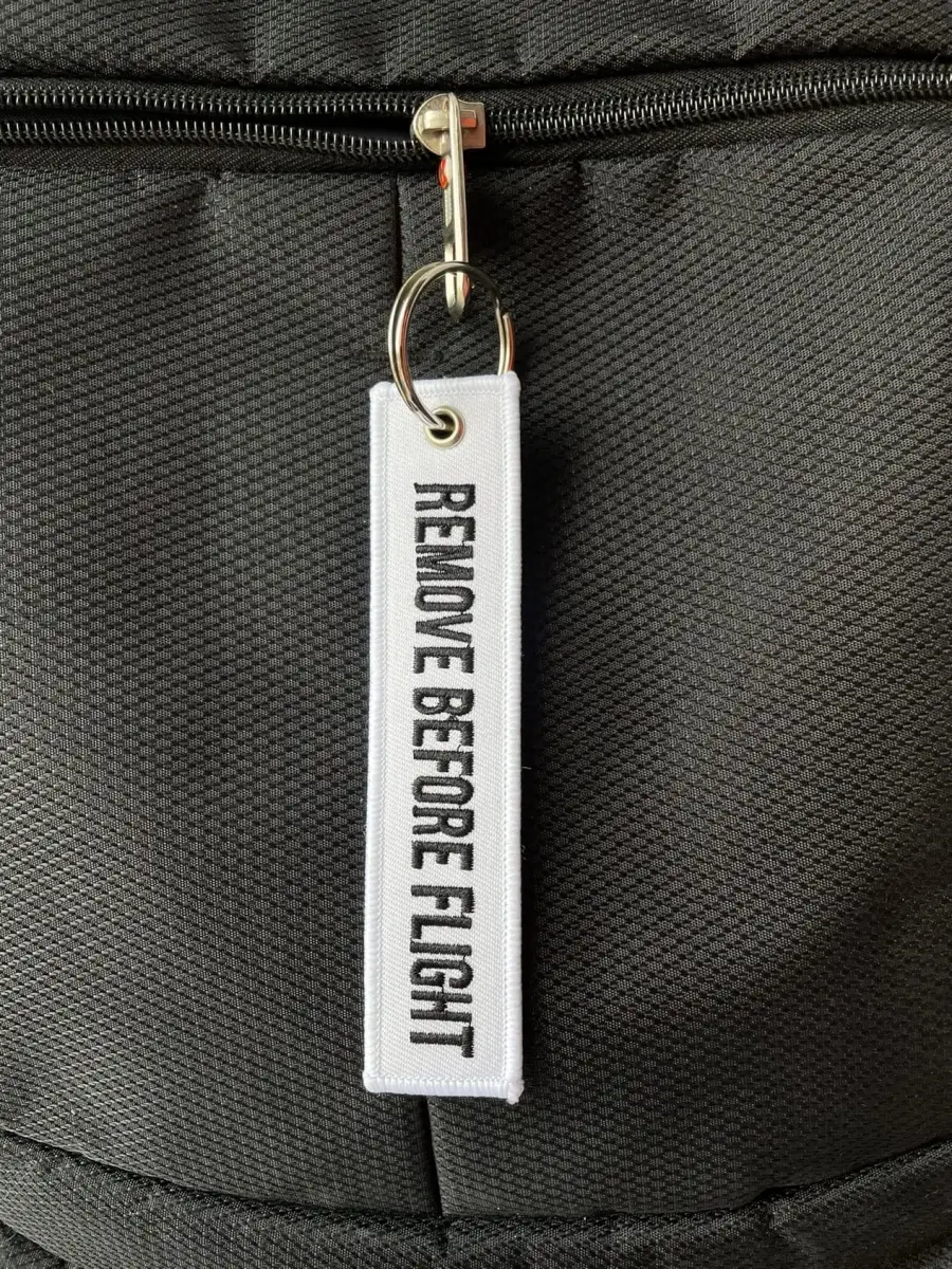Тканевый брелок REMOVE BEFORE FLIGHT Изъять Перед полетом
