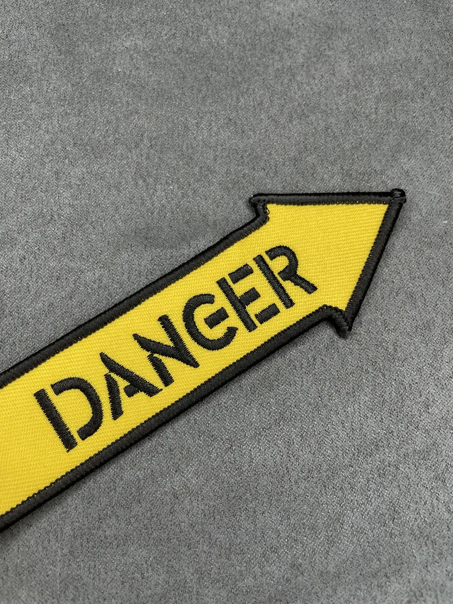 Тканевый брелок ремувка DANGER Опасность